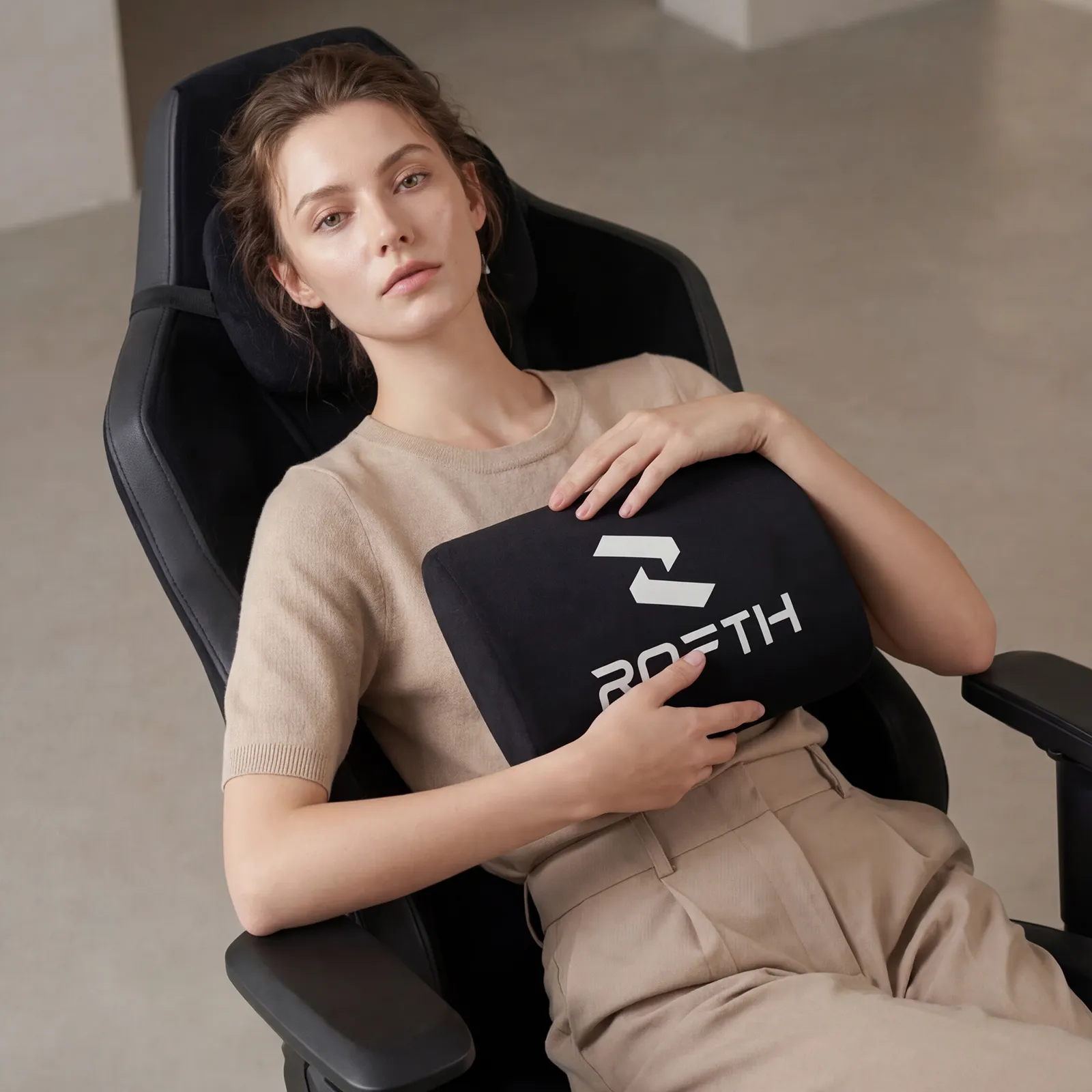 ROFTH QUADRA Ayak Uzatmalı Premium Oyuncu Koltuğu 10 ROFTH QUADRA Ayak Uzatmalı Premium Oyuncu Koltuğu - Görsel 10