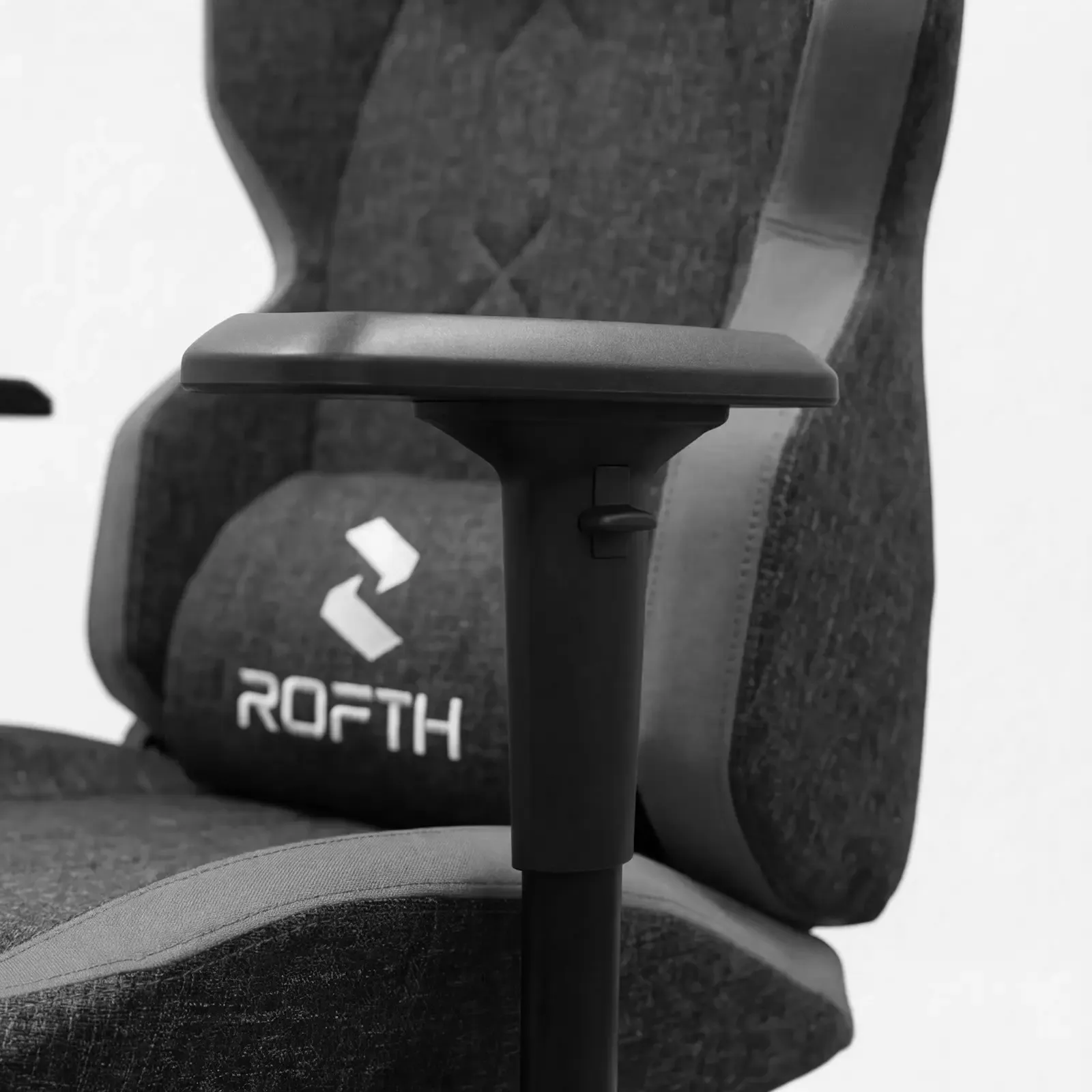 ROFTH QUADRA EDITION Midnight Blue Ayak Uzatmalı Premium Oyuncu Koltuğu 27 ROFTH QUADRA EDITION Midnight Blue Ayak Uzatmalı Premium Oyuncu Koltuğu - Görsel 27