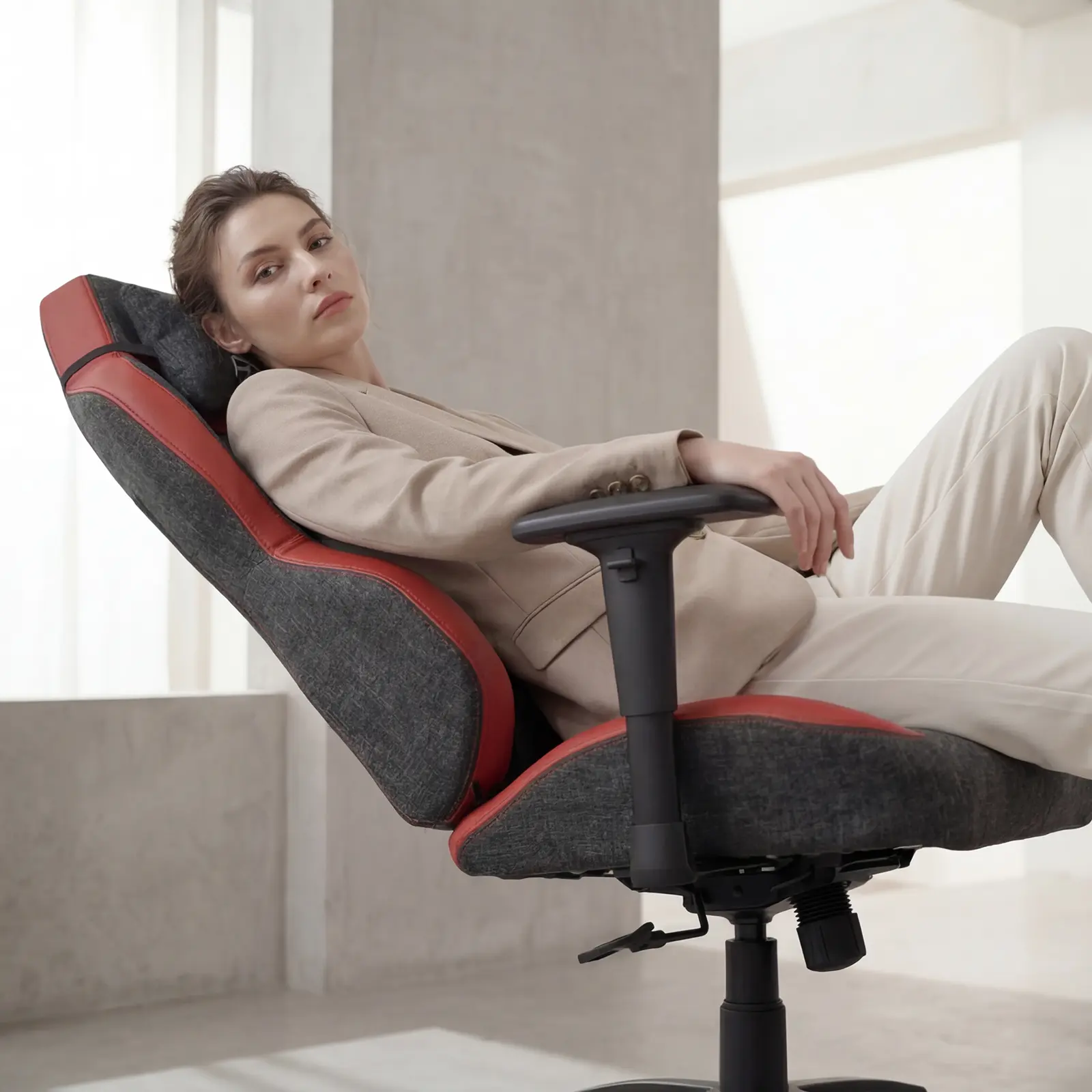 ROFTH QUADRA EDITION Midnight Blue Ayak Uzatmalı Premium Oyuncu Koltuğu 33 ROFTH QUADRA EDITION Midnight Blue Ayak Uzatmalı Premium Oyuncu Koltuğu - Görsel 33